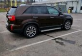 Caut sa cumpar Kia Sorento 2.2 diesel 197cp euro 5 an 2009-2015